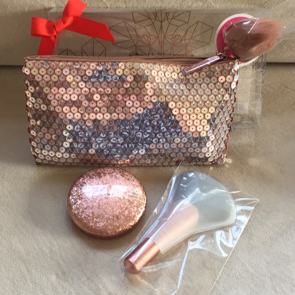 MAC Cosmetics Other - **SOLD** Mac Holiday Snow Ball Face Bag in Gold